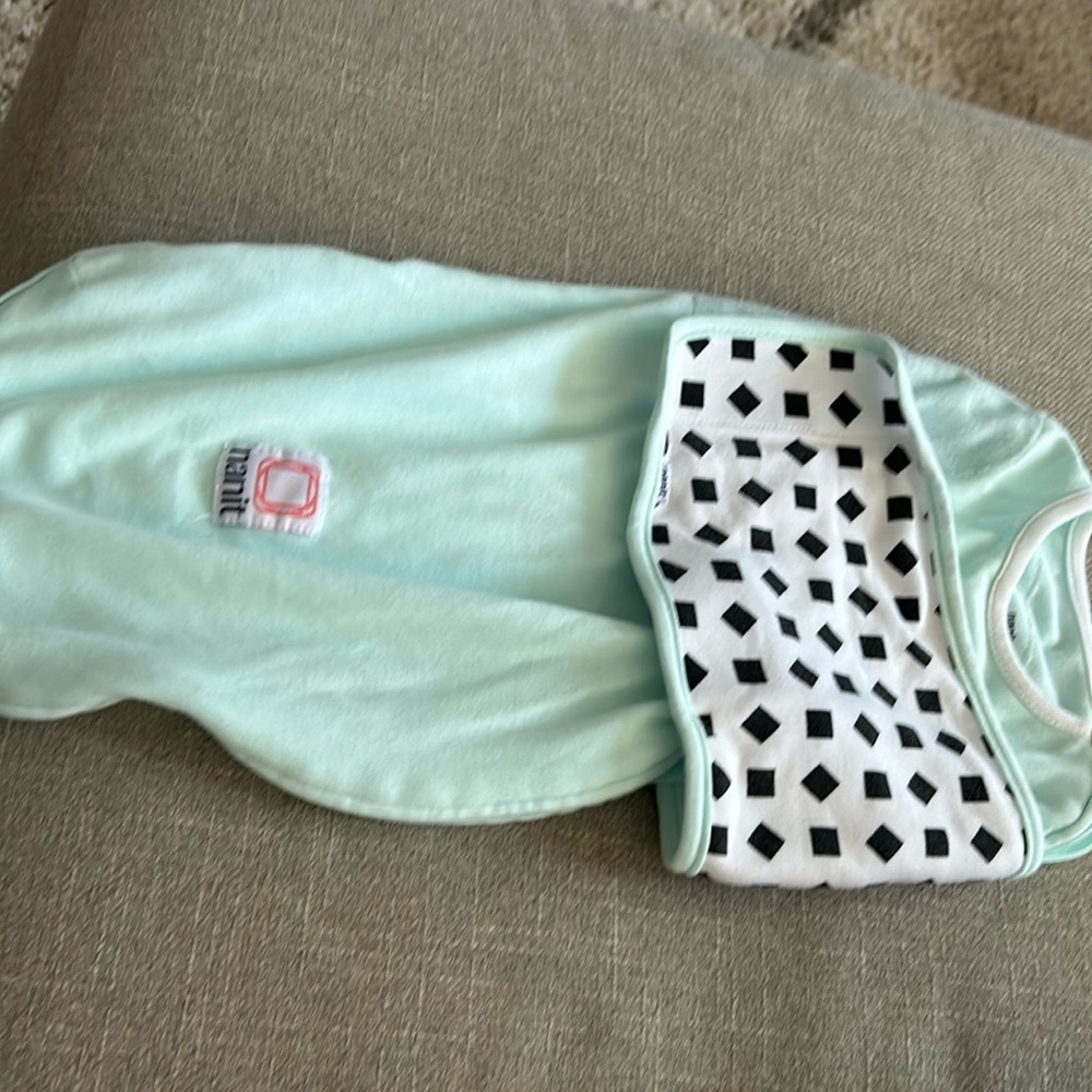 Nanit newborn swaddle with breathing band - 3 total